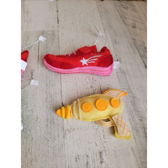 Felt shoes runner laser gun unique ornament Xmas set - Picture 4 of 5